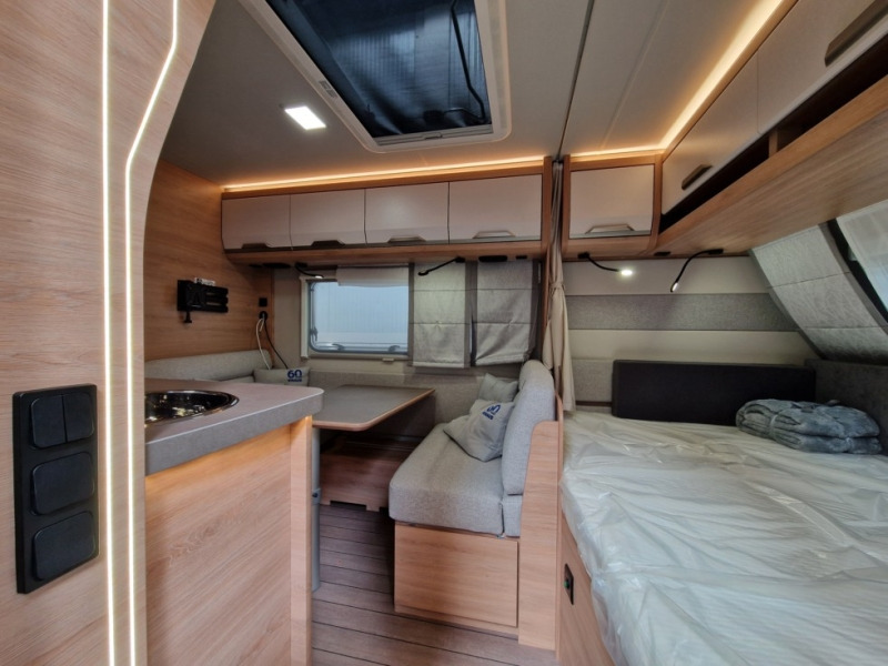 Knaus Sudwind 500 QDK 60° Years - Asuntovaunu: kuva Knaus Sudwind 500 QDK 60° Years - Asuntovaunu Knaus Sudwind 500 QDK 60° Years - Asuntovaunu: kuva Knaus Sudwind 500 QDK 60° Years - Asuntovaunu