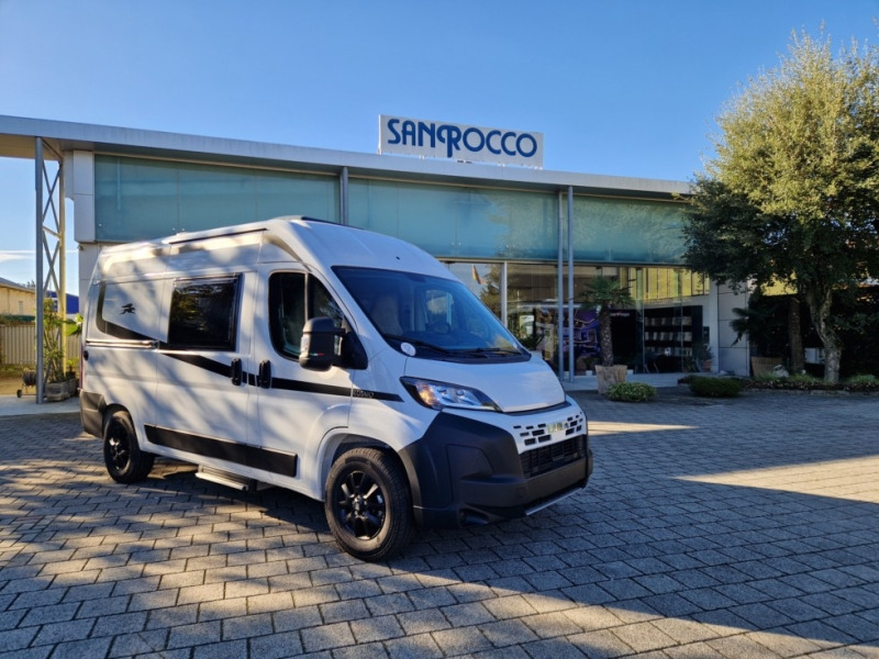 Laika Kosmo 50 Camper Van - Retkeilyauto: kuva Laika Kosmo 50 Camper Van - Retkeilyauto Laika Kosmo 50 Camper Van - Retkeilyauto: kuva Laika Kosmo 50 Camper Van - Retkeilyauto