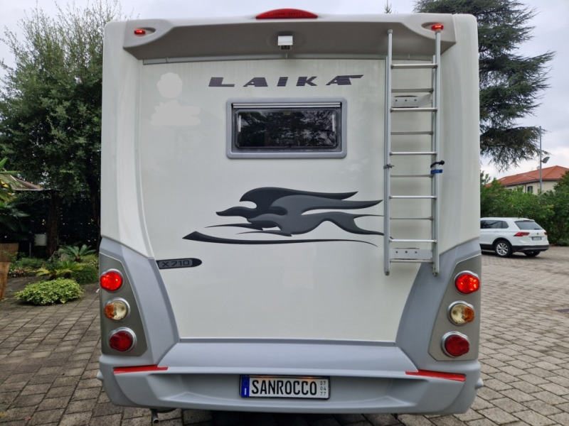 Laika X 710 - Alkoviauto: kuva Laika X 710 - Alkoviauto Laika X 710 - Alkoviauto: kuva Laika X 710 - Alkoviauto