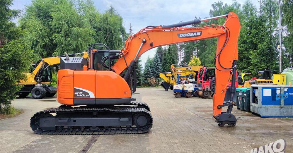 Doosan DX140LCR-5 - Telakaivukone: kuva  Doosan DX140LCR-5 - Telakaivukone Doosan DX140LCR-5 - Telakaivukone: kuva  Doosan DX140LCR-5 - Telakaivukone