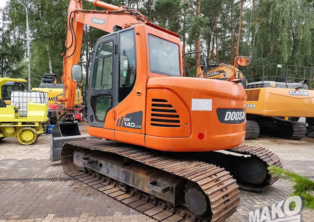 Doosan DX140LCR - Telakaivukone: kuva  Doosan DX140LCR - Telakaivukone Doosan DX140LCR - Telakaivukone: kuva  Doosan DX140LCR - Telakaivukone