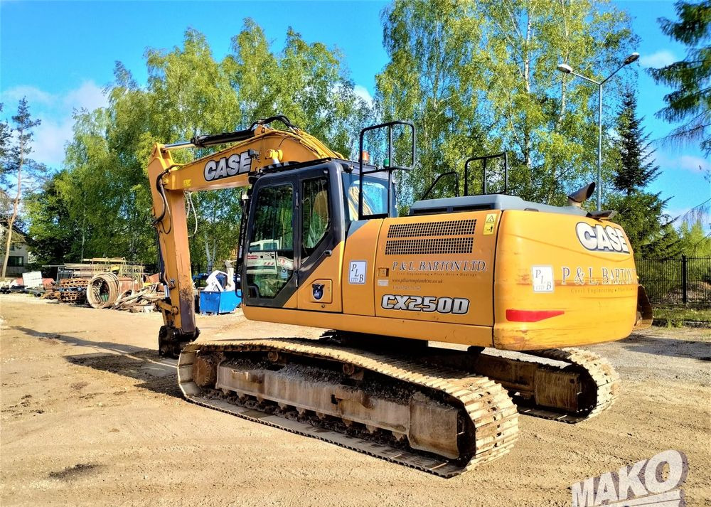 Komatsu CX 250 D - Telakaivukone: kuva Komatsu CX 250 D - Telakaivukone Komatsu CX 250 D - Telakaivukone: kuva Komatsu CX 250 D - Telakaivukone