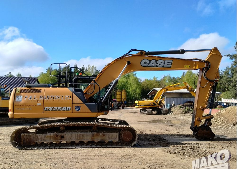 Komatsu CX 250 D - Telakaivukone: kuva Komatsu CX 250 D - Telakaivukone Komatsu CX 250 D - Telakaivukone: kuva Komatsu CX 250 D - Telakaivukone