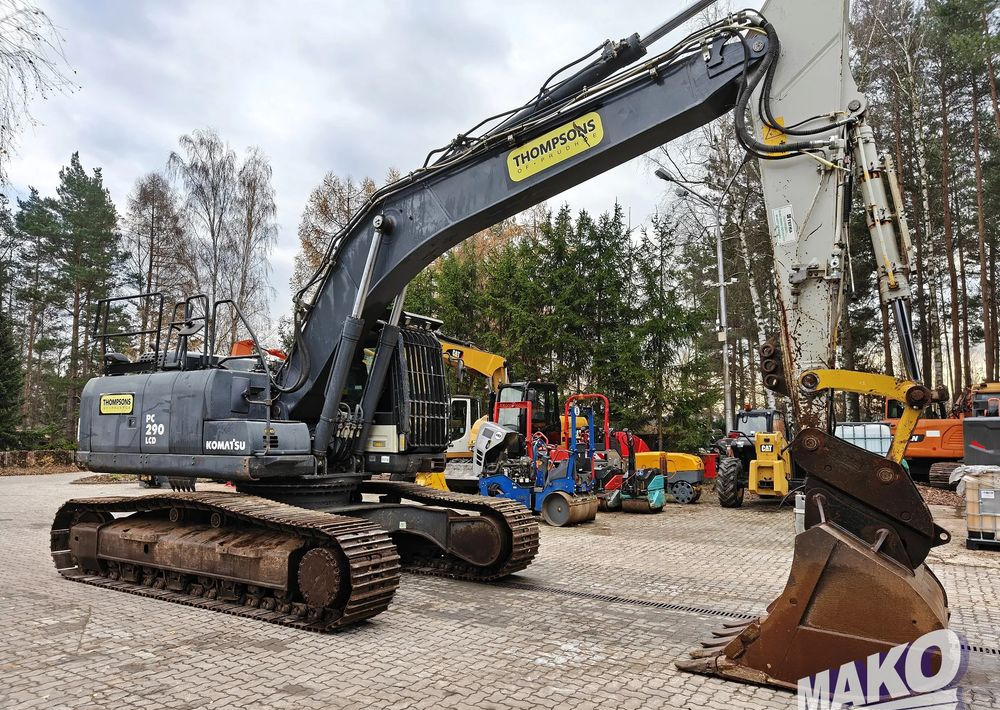 Komatsu PC290LC-10 - Telakaivukone: kuva Komatsu PC290LC-10 - Telakaivukone Komatsu PC290LC-10 - Telakaivukone: kuva Komatsu PC290LC-10 - Telakaivukone