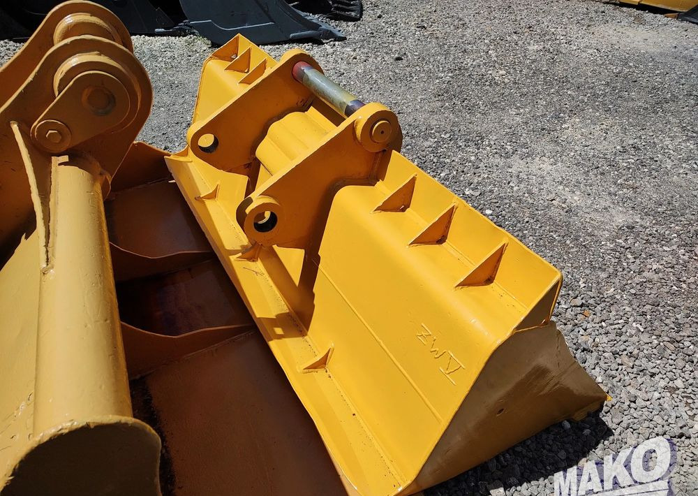 Łyżka skarpowa 200cm Liebherr SW48 - Lisälaitteet - Rakennuskoneet: kuva Łyżka skarpowa 200cm Liebherr SW48 - Lisälaitteet - Rakennuskoneet Łyżka skarpowa 200cm Liebherr SW48 - Lisälaitteet - Rakennuskoneet: kuva Łyżka skarpowa 200cm Liebherr SW48 - Lisälaitteet - Rakennuskoneet