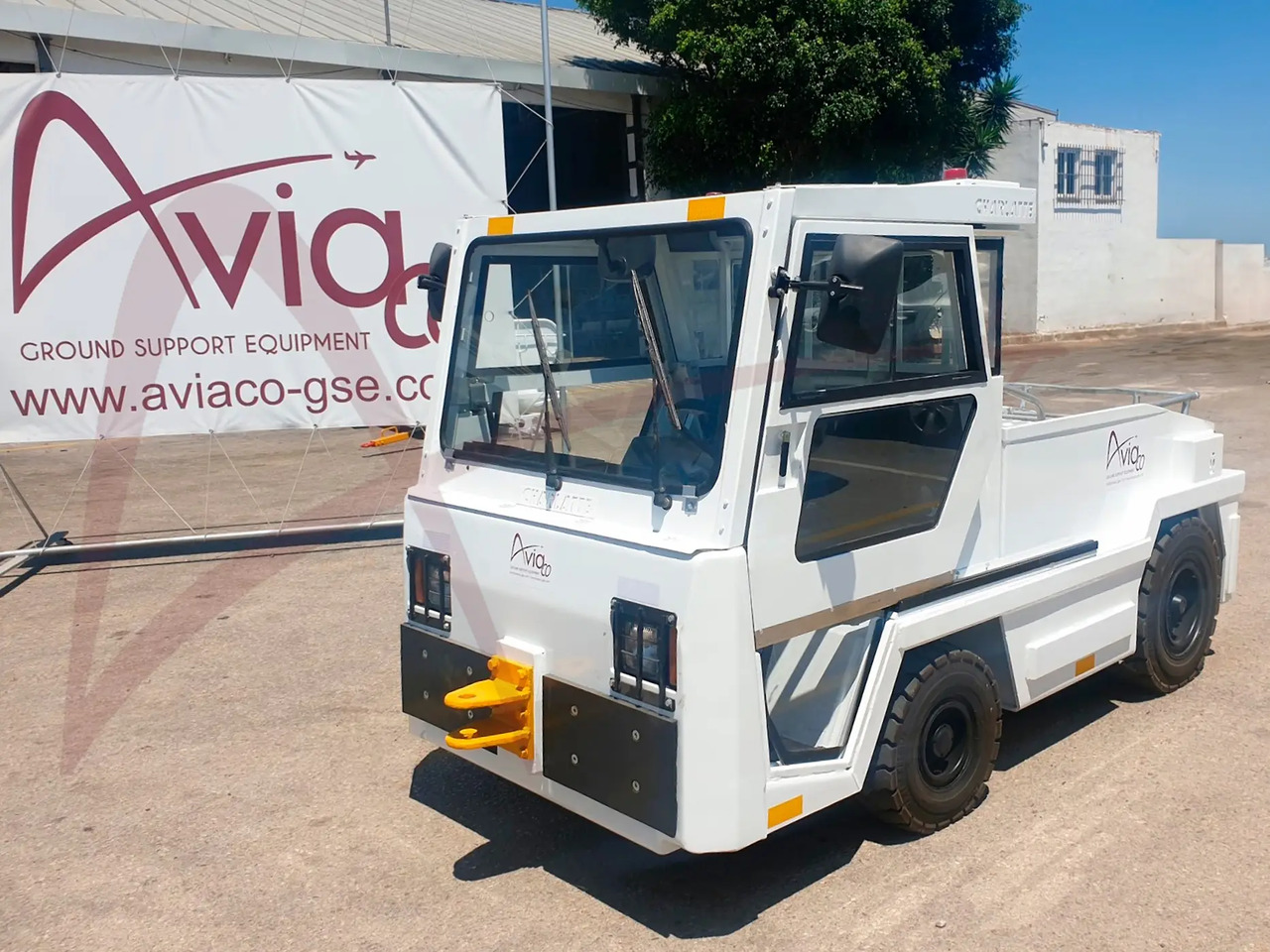CHARLATTE T135 - Matkatavaratraktori: kuva CHARLATTE T135 - Matkatavaratraktori CHARLATTE T135 - Matkatavaratraktori: kuva CHARLATTE T135 - Matkatavaratraktori