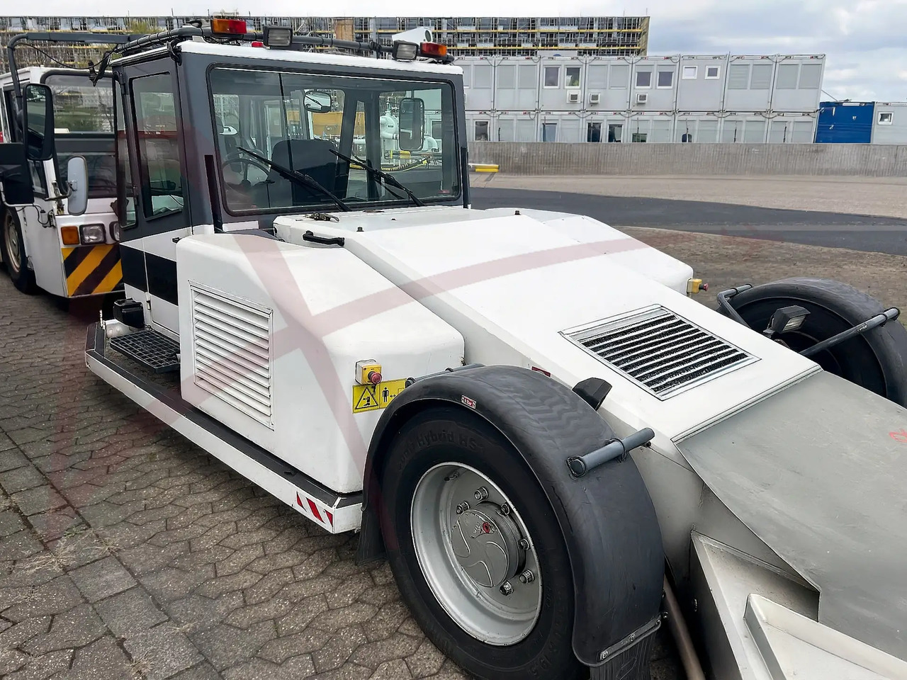 KALMAR MOTOR AB TBL 50 - Pushback-traktori: kuva KALMAR MOTOR AB TBL 50 - Pushback-traktori KALMAR MOTOR AB TBL 50 - Pushback-traktori: kuva KALMAR MOTOR AB TBL 50 - Pushback-traktori