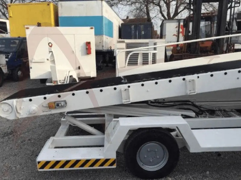 MULAG MDF12 - Lentokoneen hihnakuljetin: kuva  MULAG MDF12 - Lentokoneen hihnakuljetin MULAG MDF12 - Lentokoneen hihnakuljetin: kuva  MULAG MDF12 - Lentokoneen hihnakuljetin