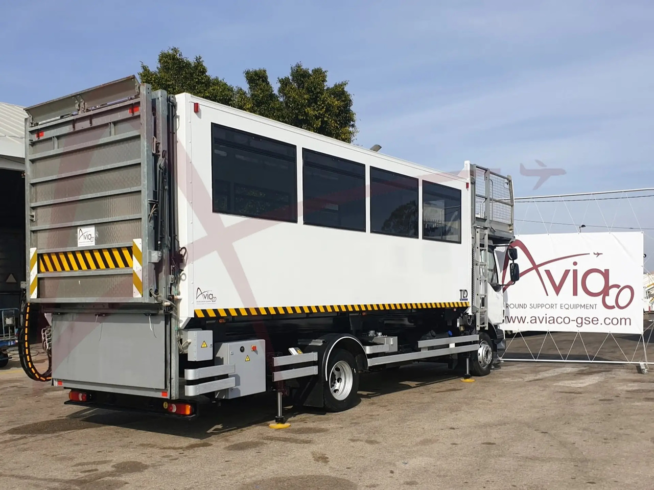 TLD CHTP GM-5.9 - Ambulift: kuva TLD CHTP GM-5.9 - Ambulift TLD CHTP GM-5.9 - Ambulift: kuva TLD CHTP GM-5.9 - Ambulift