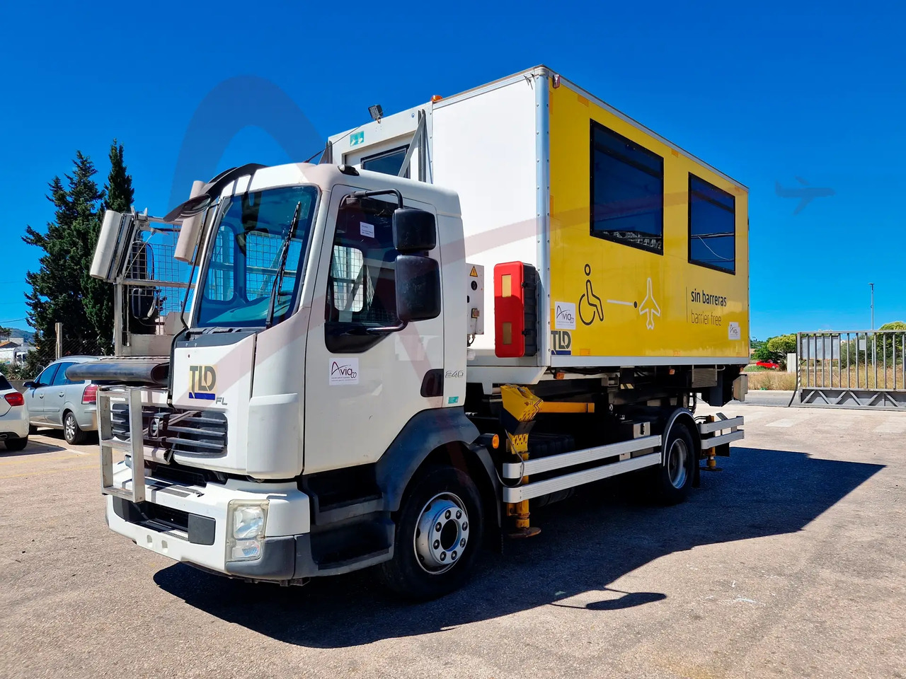 TLD CHTP PM-5.9 - Ambulift: kuva TLD CHTP PM-5.9 - Ambulift TLD CHTP PM-5.9 - Ambulift: kuva TLD CHTP PM-5.9 - Ambulift