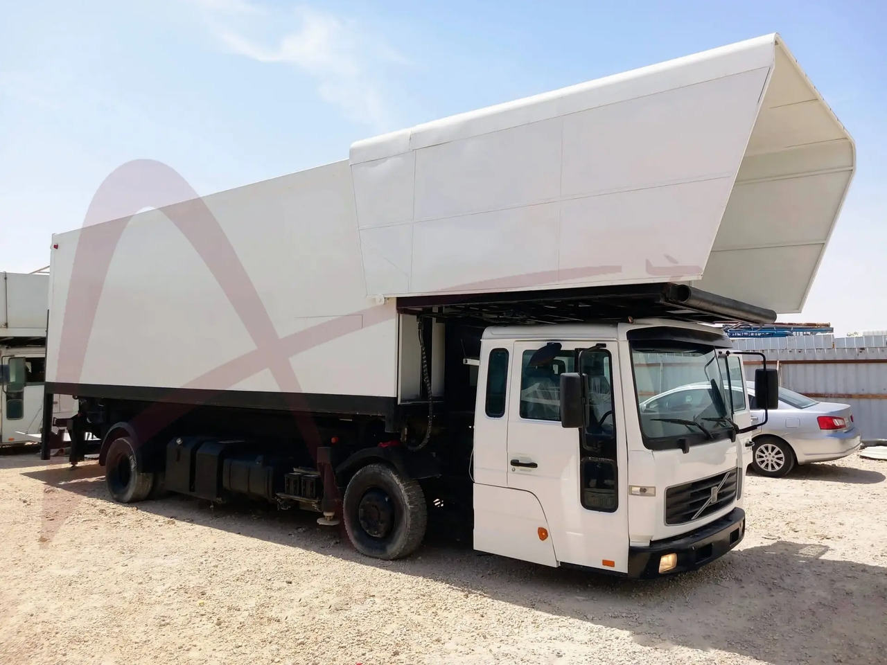 VOLVO AEROLIFT-B-VO/FL616H - Catering-ajoneuvo: kuva VOLVO AEROLIFT-B-VO/FL616H - Catering-ajoneuvo VOLVO AEROLIFT-B-VO/FL616H - Catering-ajoneuvo: kuva VOLVO AEROLIFT-B-VO/FL616H - Catering-ajoneuvo