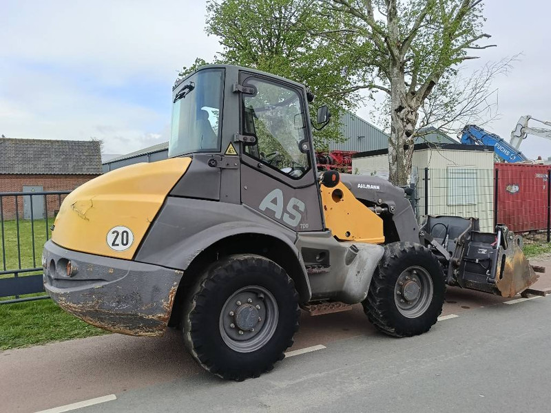 Pyöräkuormaaja Ahlmann AS 700 wiellader shovel loader lader bak+vorken: kuva Pyöräkuormaaja Ahlmann AS 700 wiellader shovel loader lader bak+vorken