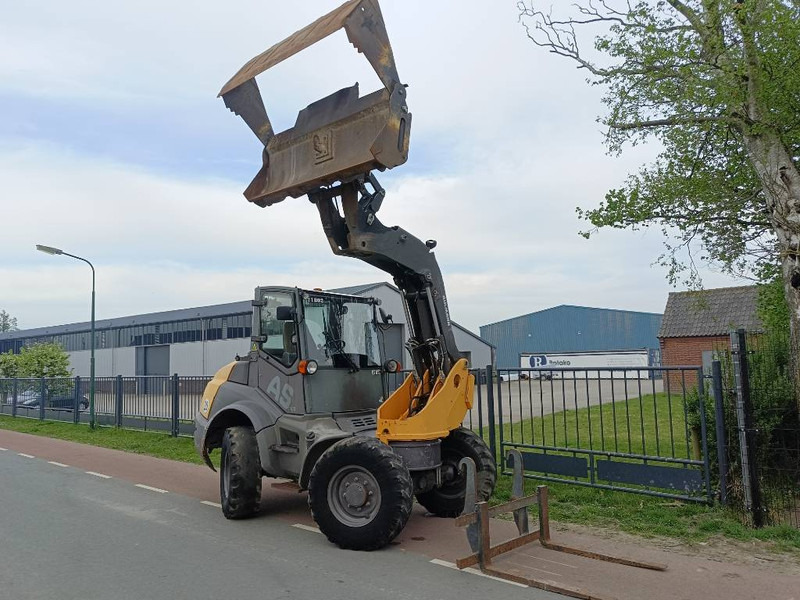 Pyöräkuormaaja Ahlmann AS 700 wiellader shovel loader lader bak+vorken: kuva Pyöräkuormaaja Ahlmann AS 700 wiellader shovel loader lader bak+vorken