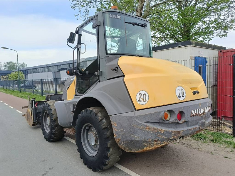 Pyöräkuormaaja Ahlmann AS 700 wiellader shovel loader lader bak+vorken: kuva Pyöräkuormaaja Ahlmann AS 700 wiellader shovel loader lader bak+vorken
