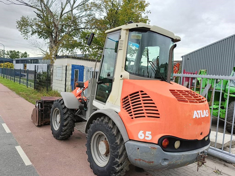 Atlas AR 65 shovel wiellader loader lader 2006 - Pyöräkuormaaja: kuva Atlas AR 65 shovel wiellader loader lader 2006 - Pyöräkuormaaja Atlas AR 65 shovel wiellader loader lader 2006 - Pyöräkuormaaja: kuva Atlas AR 65 shovel wiellader loader lader 2006 - Pyöräkuormaaja