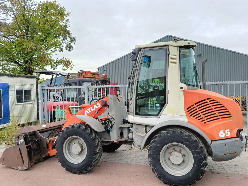 Atlas AR 65 shovel wiellader loader lader 2006 - Pyöräkuormaaja: kuva Atlas AR 65 shovel wiellader loader lader 2006 - Pyöräkuormaaja Atlas AR 65 shovel wiellader loader lader 2006 - Pyöräkuormaaja: kuva Atlas AR 65 shovel wiellader loader lader 2006 - Pyöräkuormaaja