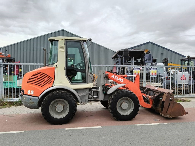 Atlas AR 65 shovel wiellader loader lader 2006 - Pyöräkuormaaja: kuva Atlas AR 65 shovel wiellader loader lader 2006 - Pyöräkuormaaja Atlas AR 65 shovel wiellader loader lader 2006 - Pyöräkuormaaja: kuva Atlas AR 65 shovel wiellader loader lader 2006 - Pyöräkuormaaja