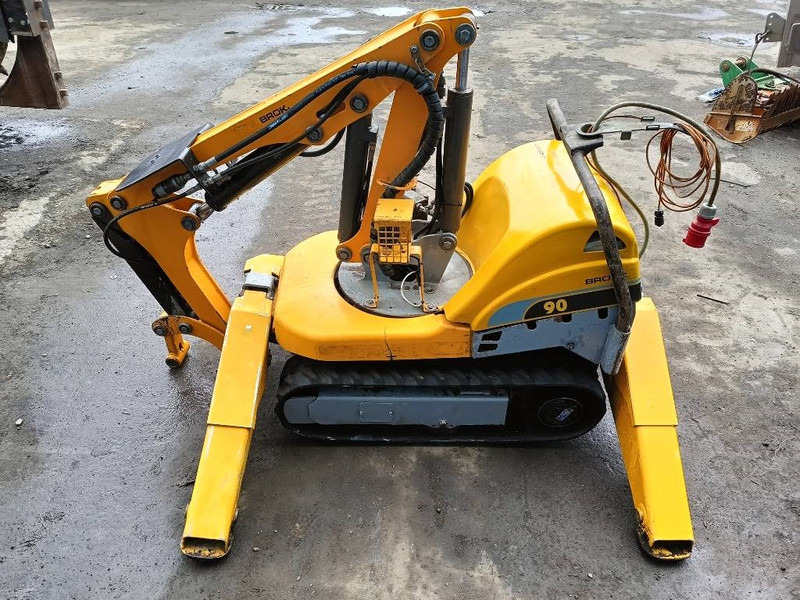 Telakaivukone Brokk 90 husqvarna robot remote excavator digger: kuva Telakaivukone Brokk 90 husqvarna robot remote excavator digger Telakaivukone Brokk 90 husqvarna robot remote excavator digger: kuva Telakaivukone Brokk 90 husqvarna robot remote excavator digger