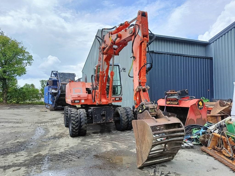 FIAT-HITACHI FH120W bandenkraan Wheel Excavator graafmachine - Pyöräalustainen kaivinkone: kuva FIAT-HITACHI FH120W bandenkraan Wheel Excavator graafmachine - Pyöräalustainen kaivinkone FIAT-HITACHI FH120W bandenkraan Wheel Excavator graafmachine - Pyöräalustainen kaivinkone: kuva FIAT-HITACHI FH120W bandenkraan Wheel Excavator graafmachine - Pyöräalustainen kaivinkone