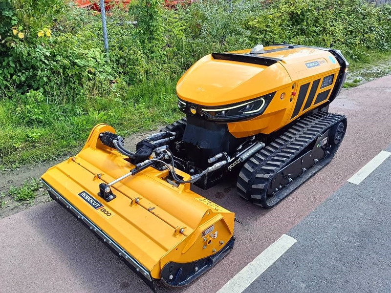McConnel Robocut RC56 robot remote maaier mower 1200kg - Niittokone: kuva McConnel Robocut RC56 robot remote maaier mower 1200kg - Niittokone McConnel Robocut RC56 robot remote maaier mower 1200kg - Niittokone: kuva McConnel Robocut RC56 robot remote maaier mower 1200kg - Niittokone