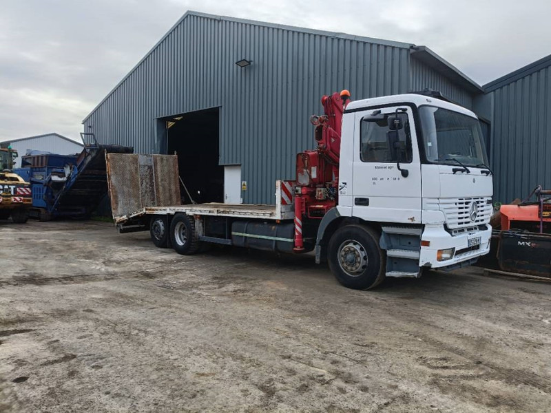 Nosturiauto Mercedes-Benz actros truck with hydraulic winch, crane and ramps: kuva Nosturiauto Mercedes-Benz actros truck with hydraulic winch, crane and ramps