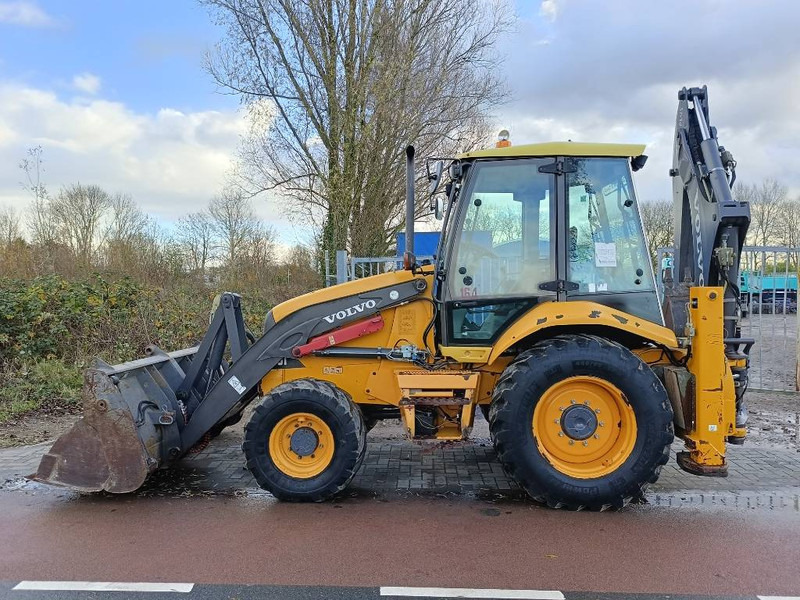 Volvo BL 61 + graaflaad combinatie backhoe loader lader - Kaivuri-trukki: kuva Volvo BL 61 + graaflaad combinatie backhoe loader lader - Kaivuri-trukki Volvo BL 61 + graaflaad combinatie backhoe loader lader - Kaivuri-trukki: kuva Volvo BL 61 + graaflaad combinatie backhoe loader lader - Kaivuri-trukki