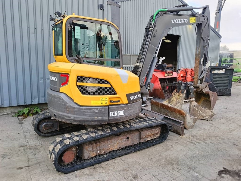 Volvo ECR 58 D rups graafmachine tracked excavator bagge - Minikuormaaja: kuva Volvo ECR 58 D rups graafmachine tracked excavator bagge - Minikuormaaja Volvo ECR 58 D rups graafmachine tracked excavator bagge - Minikuormaaja: kuva Volvo ECR 58 D rups graafmachine tracked excavator bagge - Minikuormaaja