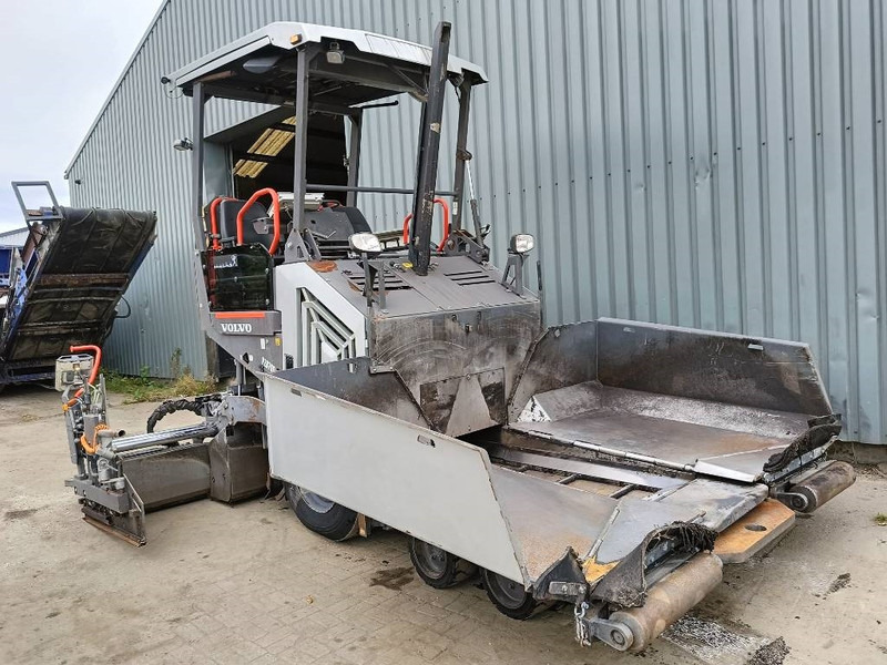 Volvo P 2870 D paver finisher asfaltmachine 2020 - Asfalttilevittimet: kuva Volvo P 2870 D paver finisher asfaltmachine 2020 - Asfalttilevittimet Volvo P 2870 D paver finisher asfaltmachine 2020 - Asfalttilevittimet: kuva Volvo P 2870 D paver finisher asfaltmachine 2020 - Asfalttilevittimet