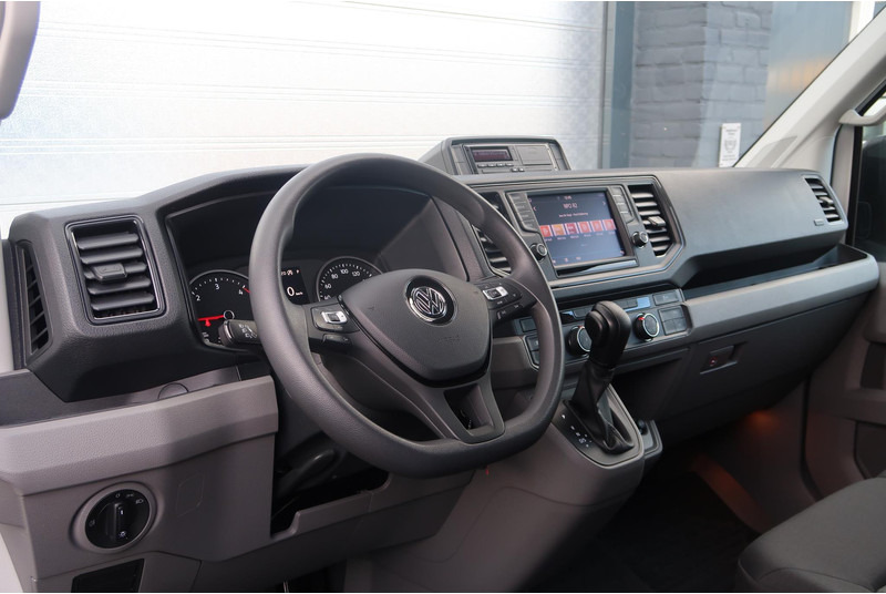 Volkswagen Crafter 50 2.0 TDI DL L3H2 3.5 T/ LED/ CAMERA/ NAVI/ CRUISE/ CLIMA/ DUBBEL LUCHT - Pakettiauto: kuva Volkswagen Crafter 50 2.0 TDI DL L3H2 3.5 T/ LED/ CAMERA/ NAVI/ CRUISE/ CLIMA/ DUBBEL LUCHT - Pakettiauto Volkswagen Crafter 50 2.0 TDI DL L3H2 3.5 T/ LED/ CAMERA/ NAVI/ CRUISE/ CLIMA/ DUBBEL LUCHT - Pakettiauto: kuva Volkswagen Crafter 50 2.0 TDI DL L3H2 3.5 T/ LED/ CAMERA/ NAVI/ CRUISE/ CLIMA/ DUBBEL LUCHT - Pakettiauto