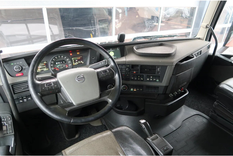 Volvo FH 500 VDL HOOKLIFT 25T/ FULL AIR/ NL-TRUCK/ LIFT - Kuorma-auto - vaijerivaihtolava: kuva Volvo FH 500 VDL HOOKLIFT 25T/ FULL AIR/ NL-TRUCK/ LIFT - Kuorma-auto - vaijerivaihtolava Volvo FH 500 VDL HOOKLIFT 25T/ FULL AIR/ NL-TRUCK/ LIFT - Kuorma-auto - vaijerivaihtolava: kuva Volvo FH 500 VDL HOOKLIFT 25T/ FULL AIR/ NL-TRUCK/ LIFT - Kuorma-auto - vaijerivaihtolava