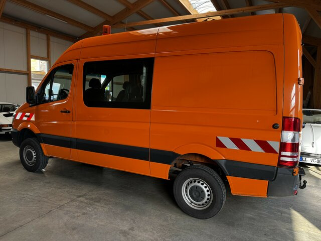 MERCEDES-BENZ Sprinter 316 CDI 4x4 Allrad L2H2 1. Hand! - Pakettiauto, Jatko-ohjaamo kevyt kuorma-auto: kuva MERCEDES-BENZ Sprinter 316 CDI 4x4 Allrad L2H2 1. Hand! - Pakettiauto, Jatko-ohjaamo kevyt kuorma-auto MERCEDES-BENZ Sprinter 316 CDI 4x4 Allrad L2H2 1. Hand! - Pakettiauto, Jatko-ohjaamo kevyt kuorma-auto: kuva MERCEDES-BENZ Sprinter 316 CDI 4x4 Allrad L2H2 1. Hand! - Pakettiauto, Jatko-ohjaamo kevyt kuorma-auto