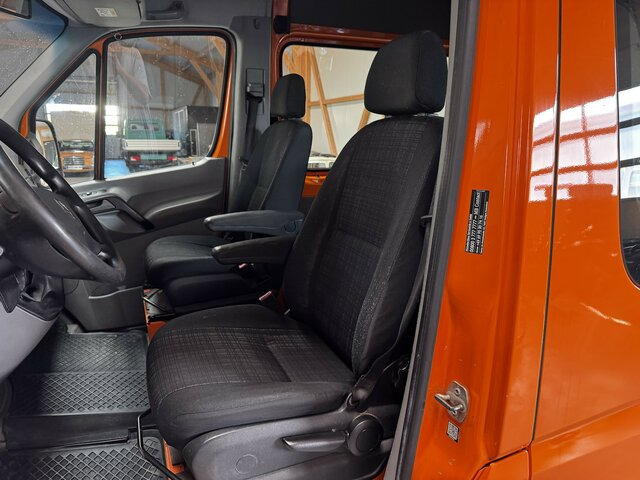 MERCEDES-BENZ Sprinter 316 CDI 4x4 Allrad L2H2 1. Hand! - Pakettiauto, Jatko-ohjaamo kevyt kuorma-auto: kuva MERCEDES-BENZ Sprinter 316 CDI 4x4 Allrad L2H2 1. Hand! - Pakettiauto, Jatko-ohjaamo kevyt kuorma-auto MERCEDES-BENZ Sprinter 316 CDI 4x4 Allrad L2H2 1. Hand! - Pakettiauto, Jatko-ohjaamo kevyt kuorma-auto: kuva MERCEDES-BENZ Sprinter 316 CDI 4x4 Allrad L2H2 1. Hand! - Pakettiauto, Jatko-ohjaamo kevyt kuorma-auto
