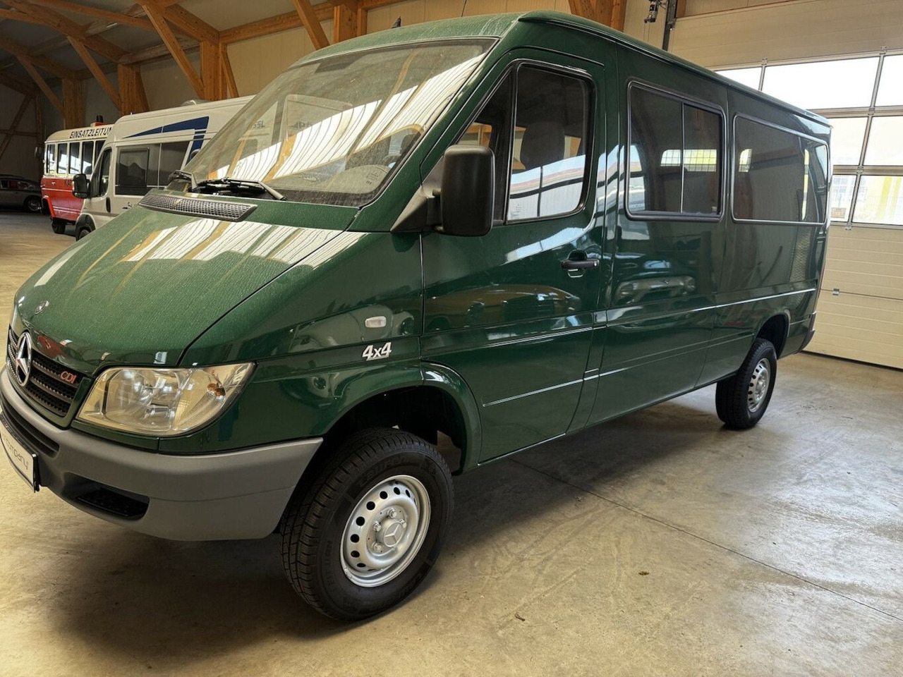 Mercedes-Benz Sprinter 313 CDI 4x4 Allrad ZG3 Topzustand! - Pikkubussi, Jatko-ohjaamo kevyt kuorma-auto: kuva Mercedes-Benz Sprinter 313 CDI 4x4 Allrad ZG3 Topzustand! - Pikkubussi, Jatko-ohjaamo kevyt kuorma-auto Mercedes-Benz Sprinter 313 CDI 4x4 Allrad ZG3 Topzustand! - Pikkubussi, Jatko-ohjaamo kevyt kuorma-auto: kuva Mercedes-Benz Sprinter 313 CDI 4x4 Allrad ZG3 Topzustand! - Pikkubussi, Jatko-ohjaamo kevyt kuorma-auto