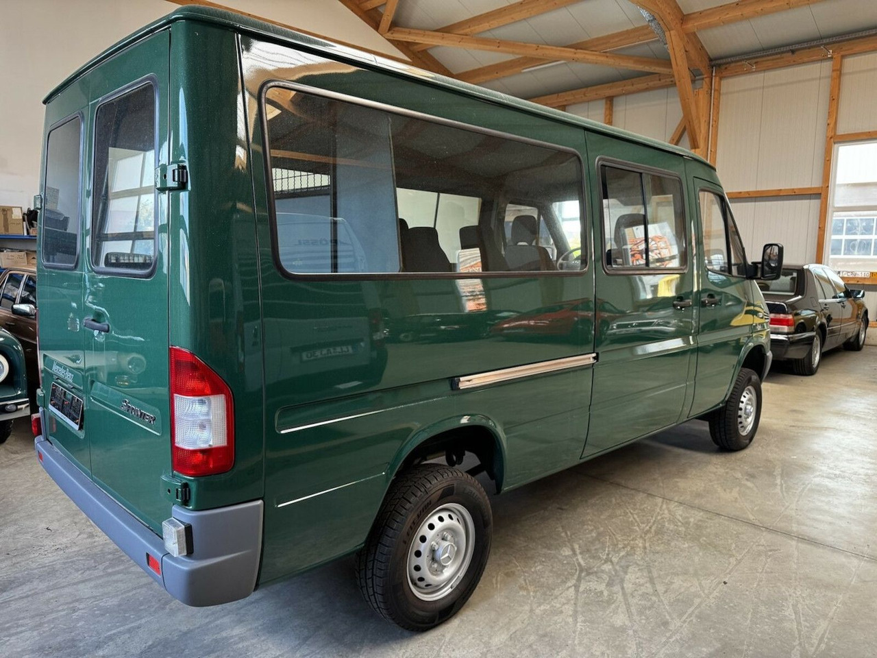 Mercedes-Benz Sprinter 313 CDI 4x4 Allrad ZG3 Topzustand! - Pikkubussi, Jatko-ohjaamo kevyt kuorma-auto: kuva Mercedes-Benz Sprinter 313 CDI 4x4 Allrad ZG3 Topzustand! - Pikkubussi, Jatko-ohjaamo kevyt kuorma-auto Mercedes-Benz Sprinter 313 CDI 4x4 Allrad ZG3 Topzustand! - Pikkubussi, Jatko-ohjaamo kevyt kuorma-auto: kuva Mercedes-Benz Sprinter 313 CDI 4x4 Allrad ZG3 Topzustand! - Pikkubussi, Jatko-ohjaamo kevyt kuorma-auto