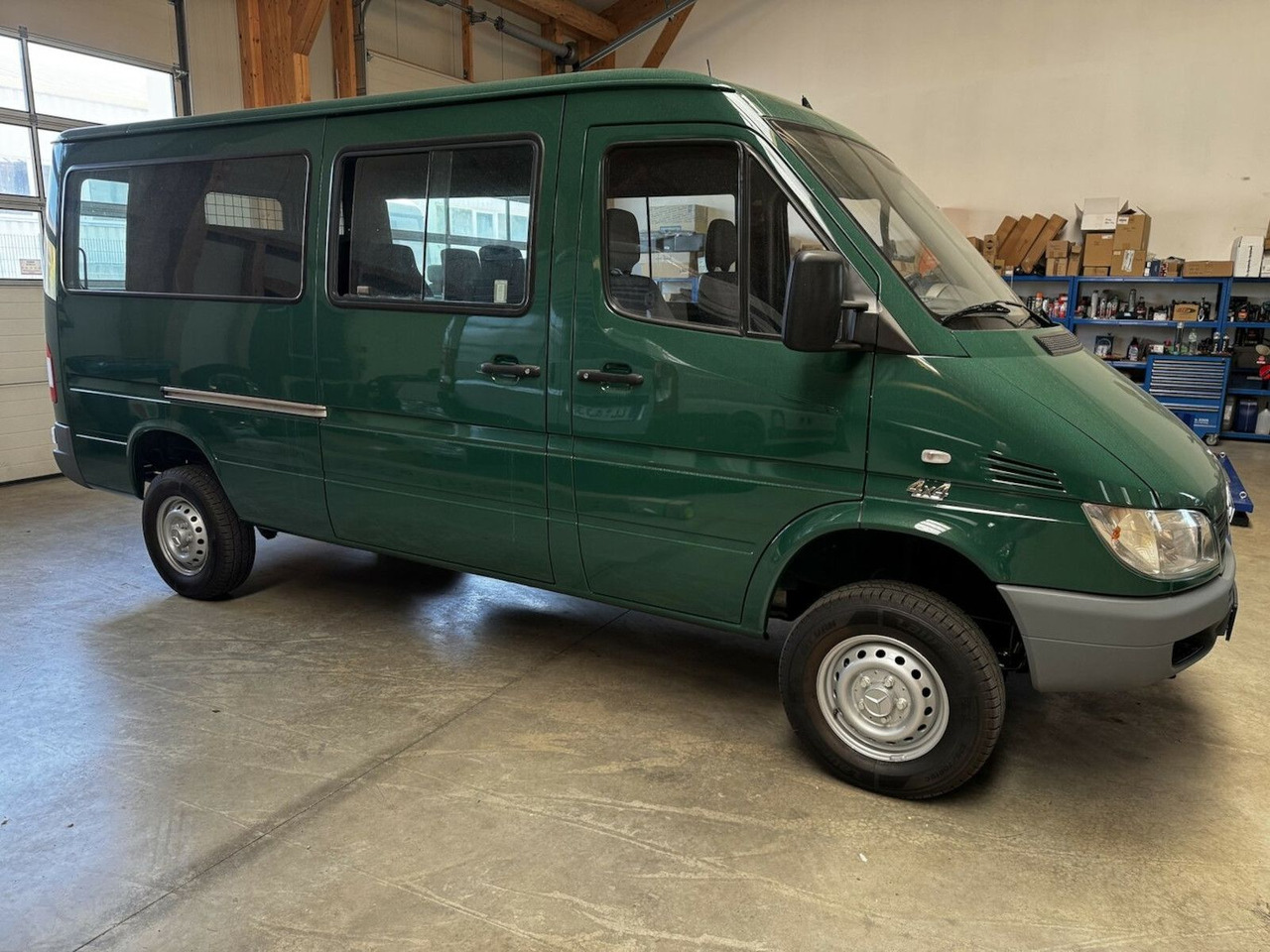 Mercedes-Benz Sprinter 313 CDI 4x4 Allrad ZG3 Topzustand! - Pikkubussi, Jatko-ohjaamo kevyt kuorma-auto: kuva Mercedes-Benz Sprinter 313 CDI 4x4 Allrad ZG3 Topzustand! - Pikkubussi, Jatko-ohjaamo kevyt kuorma-auto Mercedes-Benz Sprinter 313 CDI 4x4 Allrad ZG3 Topzustand! - Pikkubussi, Jatko-ohjaamo kevyt kuorma-auto: kuva Mercedes-Benz Sprinter 313 CDI 4x4 Allrad ZG3 Topzustand! - Pikkubussi, Jatko-ohjaamo kevyt kuorma-auto