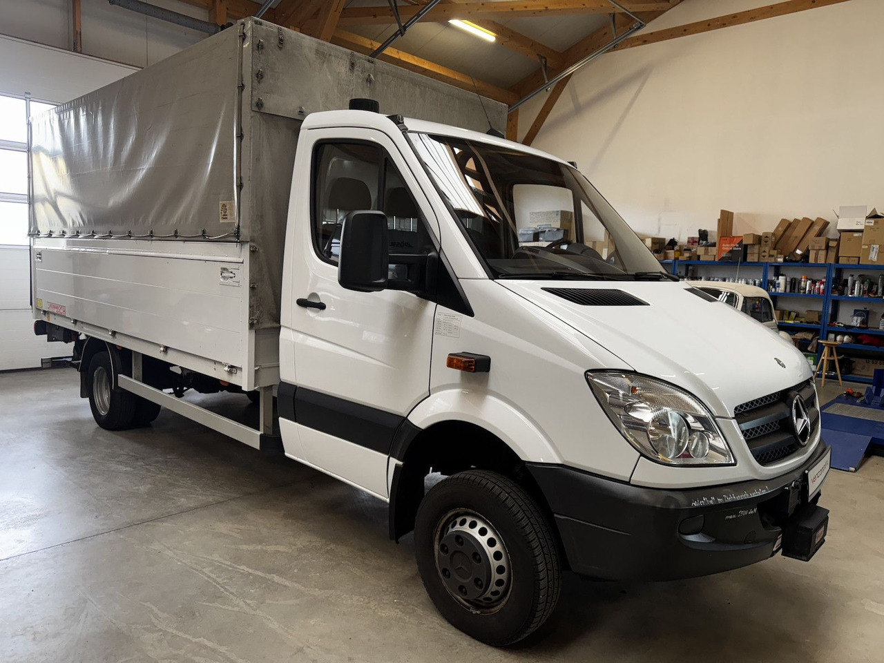 Mercedes-Benz Sprinter 516 CDI 4x4 Winde Pritsche LBW - Avolava pakettiauto: kuva Mercedes-Benz Sprinter 516 CDI 4x4 Winde Pritsche LBW - Avolava pakettiauto Mercedes-Benz Sprinter 516 CDI 4x4 Winde Pritsche LBW - Avolava pakettiauto: kuva Mercedes-Benz Sprinter 516 CDI 4x4 Winde Pritsche LBW - Avolava pakettiauto