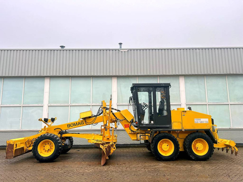 Bomag BG 160 TA WITH LASER PLANE CONTROLE SYSTEM - Tiehöylä: kuva Bomag BG 160 TA WITH LASER PLANE CONTROLE SYSTEM - Tiehöylä Bomag BG 160 TA WITH LASER PLANE CONTROLE SYSTEM - Tiehöylä: kuva Bomag BG 160 TA WITH LASER PLANE CONTROLE SYSTEM - Tiehöylä