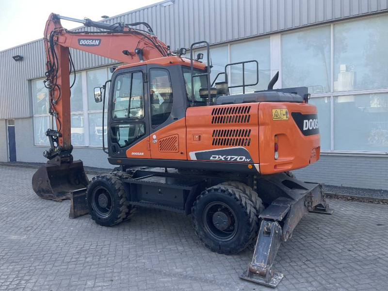 Doosan DX170W-5 - Pyöräalustainen kaivinkone: kuva Doosan DX170W-5 - Pyöräalustainen kaivinkone Doosan DX170W-5 - Pyöräalustainen kaivinkone: kuva Doosan DX170W-5 - Pyöräalustainen kaivinkone