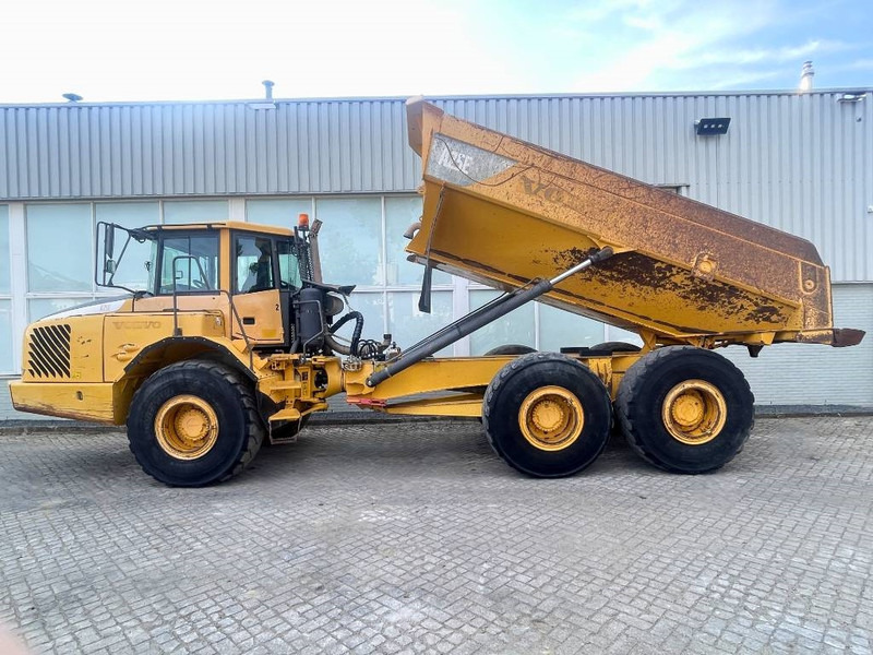 Volvo A25E - Nivelkippiauto: kuva Volvo A25E - Nivelkippiauto Volvo A25E - Nivelkippiauto: kuva Volvo A25E - Nivelkippiauto