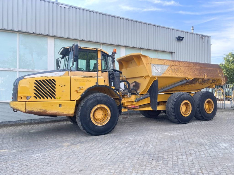 Volvo A25E - Nivelkippiauto: kuva Volvo A25E - Nivelkippiauto Volvo A25E - Nivelkippiauto: kuva Volvo A25E - Nivelkippiauto
