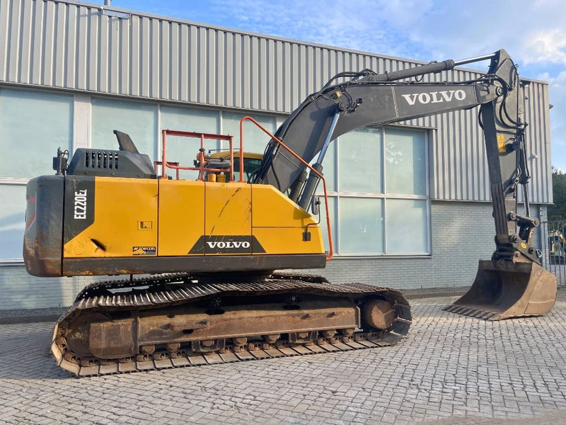 Volvo EC 220 EL 2016 TOPCON 3D GPS - Telakaivukone: kuva Volvo EC 220 EL 2016 TOPCON 3D GPS - Telakaivukone Volvo EC 220 EL 2016 TOPCON 3D GPS - Telakaivukone: kuva Volvo EC 220 EL 2016 TOPCON 3D GPS - Telakaivukone