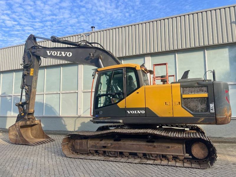 Volvo EC 220 EL 2016 TOPCON 3D GPS - Telakaivukone: kuva Volvo EC 220 EL 2016 TOPCON 3D GPS - Telakaivukone Volvo EC 220 EL 2016 TOPCON 3D GPS - Telakaivukone: kuva Volvo EC 220 EL 2016 TOPCON 3D GPS - Telakaivukone