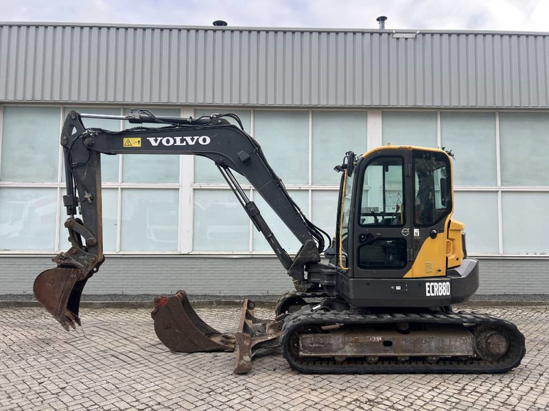Volvo ECR 88 D 2016 - Minikuormaaja: kuva Volvo ECR 88 D 2016 - Minikuormaaja Volvo ECR 88 D 2016 - Minikuormaaja: kuva Volvo ECR 88 D 2016 - Minikuormaaja