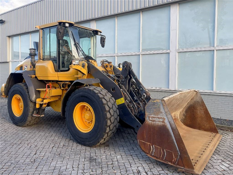 Volvo L 60 H (ONLY 5667H) - Pyöräkuormaaja: kuva Volvo L 60 H (ONLY 5667H) - Pyöräkuormaaja Volvo L 60 H (ONLY 5667H) - Pyöräkuormaaja: kuva Volvo L 60 H (ONLY 5667H) - Pyöräkuormaaja