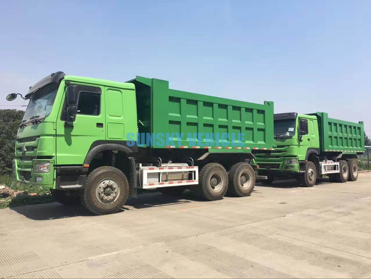 HOWO Brand New 6X4 380/430HP Tipper Truck - Kippiauto kuorma-auto: kuva HOWO Brand New 6X4 380/430HP Tipper Truck - Kippiauto kuorma-auto HOWO Brand New 6X4 380/430HP Tipper Truck - Kippiauto kuorma-auto: kuva HOWO Brand New 6X4 380/430HP Tipper Truck - Kippiauto kuorma-auto