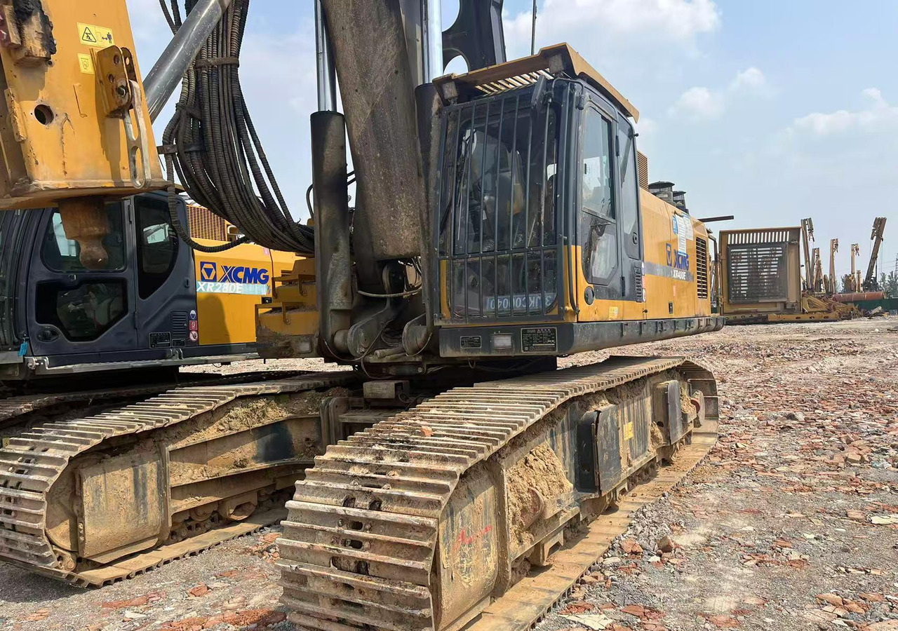 XCMG XR400E used rotary drilling rig price - Rakennuskoneet: kuva XCMG XR400E used rotary drilling rig price - Rakennuskoneet XCMG XR400E used rotary drilling rig price - Rakennuskoneet: kuva XCMG XR400E used rotary drilling rig price - Rakennuskoneet