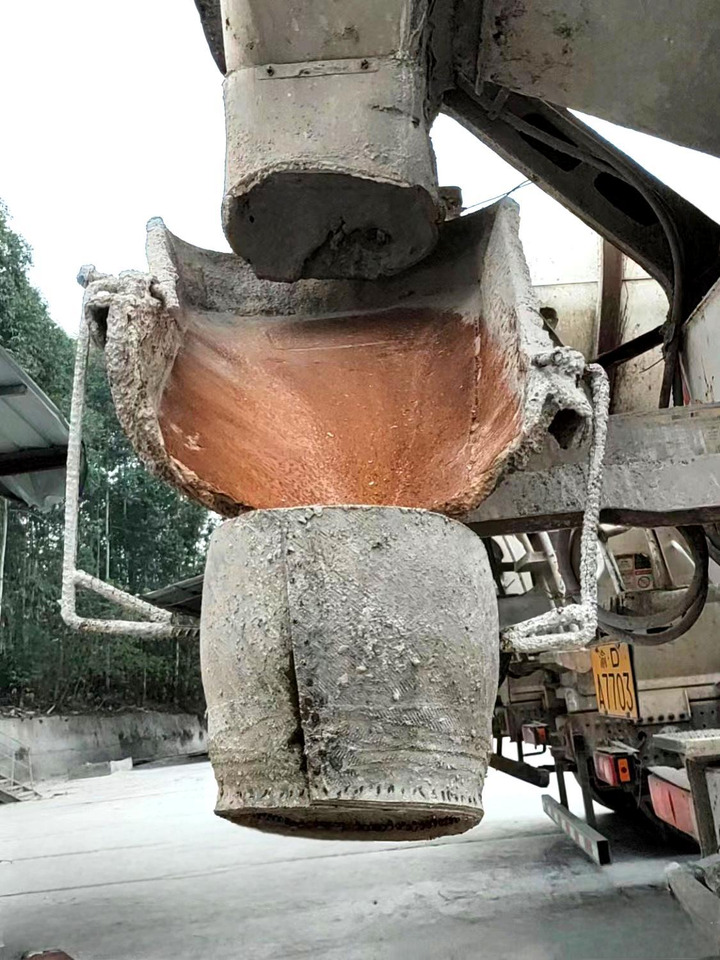 XCMG Manufacturer Used Cement Mixer Truck G4804B 12m³ Truck-mounted Concrete Mixer Truck - Betoniauto: kuva XCMG Manufacturer Used Cement Mixer Truck G4804B 12m³ Truck-mounted Concrete Mixer Truck - Betoniauto XCMG Manufacturer Used Cement Mixer Truck G4804B 12m³ Truck-mounted Concrete Mixer Truck - Betoniauto: kuva XCMG Manufacturer Used Cement Mixer Truck G4804B 12m³ Truck-mounted Concrete Mixer Truck - Betoniauto