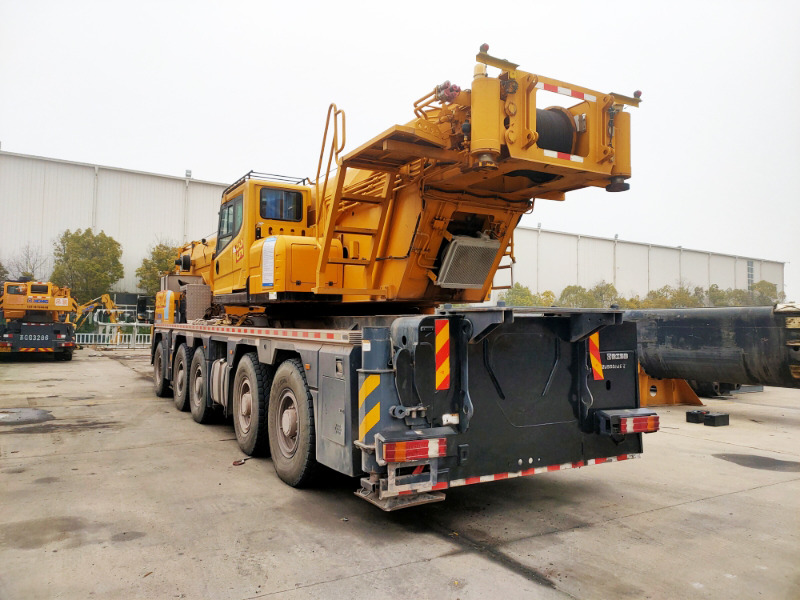 XCMG Official 130t Second Hand All Terrain Mobile Crane XCA130L8C Hydraulic Arm Crane Price List - Kaikki maastonosturi: kuva XCMG Official 130t Second Hand All Terrain Mobile Crane XCA130L8C Hydraulic Arm Crane Price List - Kaikki maastonosturi XCMG Official 130t Second Hand All Terrain Mobile Crane XCA130L8C Hydraulic Arm Crane Price List - Kaikki maastonosturi: kuva XCMG Official 130t Second Hand All Terrain Mobile Crane XCA130L8C Hydraulic Arm Crane Price List - Kaikki maastonosturi