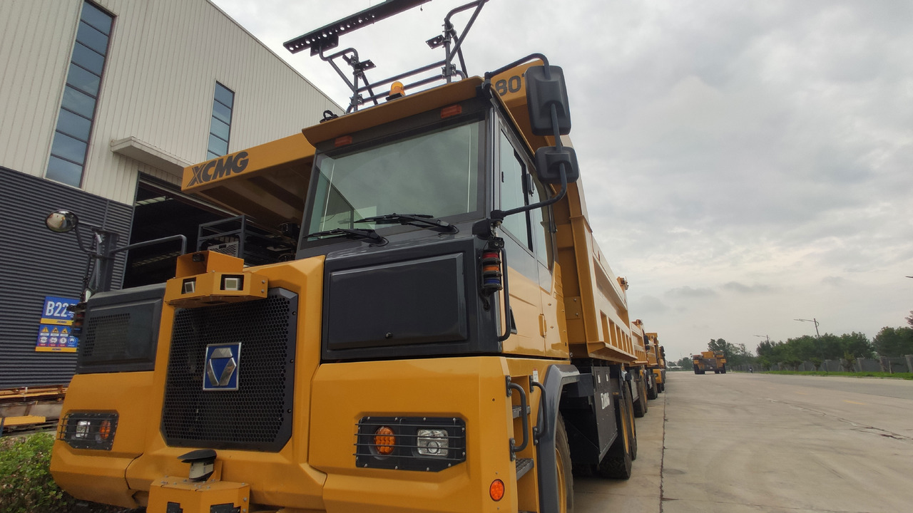 XCMG Official Second Hand Chinese Tipper Truck 72 Ton XDR80TE Mining Dump Truck Price - Dumpperi: kuva XCMG Official Second Hand Chinese Tipper Truck 72 Ton XDR80TE Mining Dump Truck Price - Dumpperi XCMG Official Second Hand Chinese Tipper Truck 72 Ton XDR80TE Mining Dump Truck Price - Dumpperi: kuva XCMG Official Second Hand Chinese Tipper Truck 72 Ton XDR80TE Mining Dump Truck Price - Dumpperi