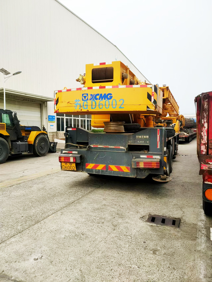 XCMG Official Second Hand Mobile Crane QY40KC 40 Ton Hydraulic Crane Price - Ajoneuvonosturi: kuva XCMG Official Second Hand Mobile Crane QY40KC 40 Ton Hydraulic Crane Price - Ajoneuvonosturi XCMG Official Second Hand Mobile Crane QY40KC 40 Ton Hydraulic Crane Price - Ajoneuvonosturi: kuva XCMG Official Second Hand Mobile Crane QY40KC 40 Ton Hydraulic Crane Price - Ajoneuvonosturi
